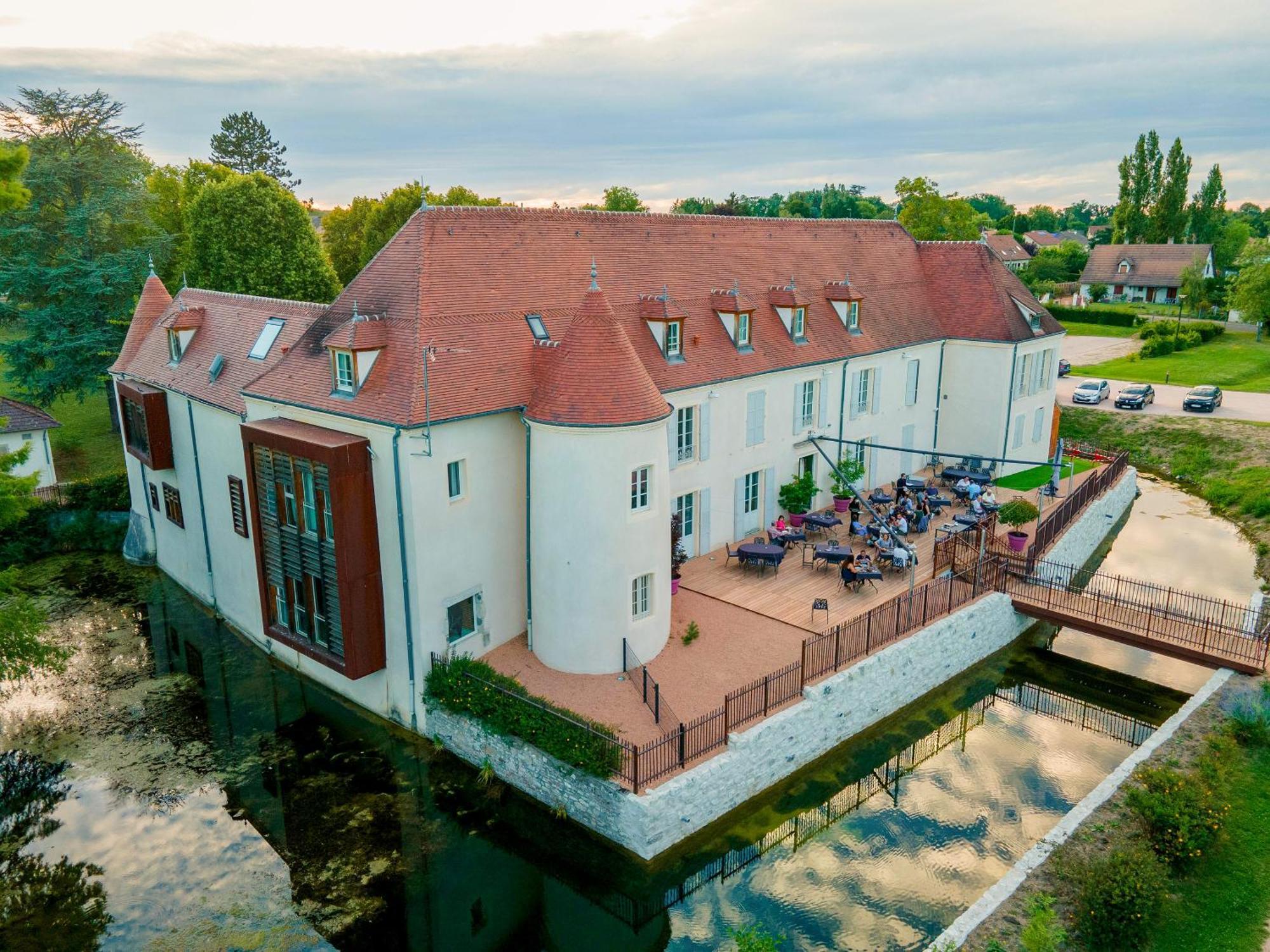 Chateau Du Bost - Teritoria Bellerive-sur-Allier Exterior photo
